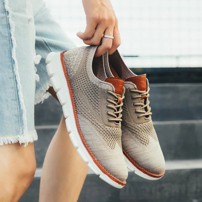 AIR WALKER Knitted Sneakers
